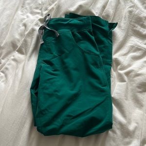 Figs Cargo Bottoms